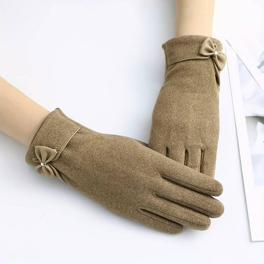 Bow-Touch Winter Gloves