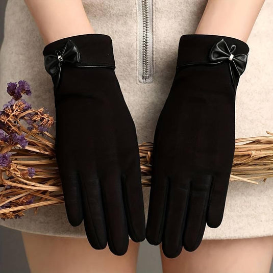 Bow-Touch Winter Gloves