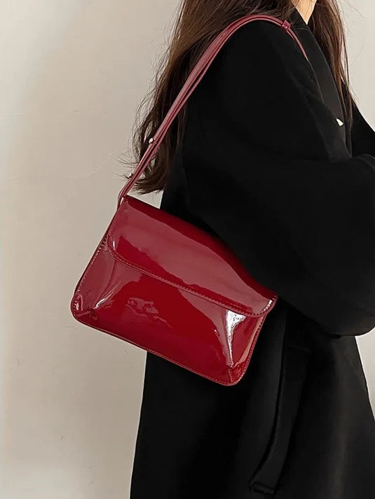 Victoria Glossy Shoulder Bag™