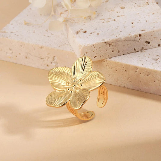 Jolene Adjustable Flower Ring™