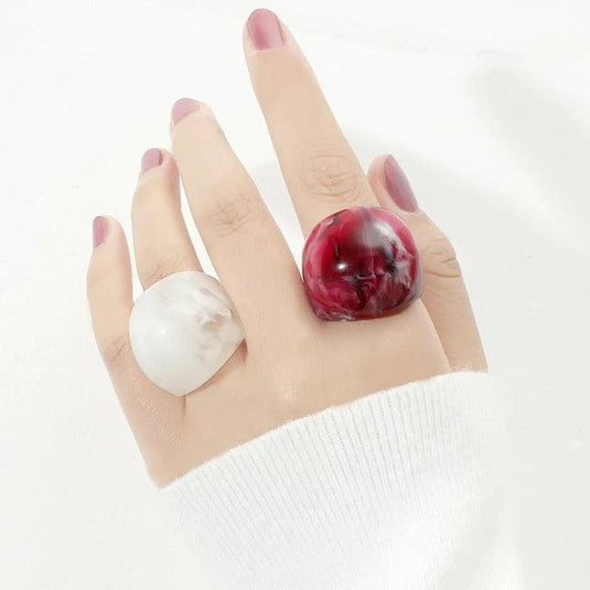 Hallie Bold Resin Ring Set™